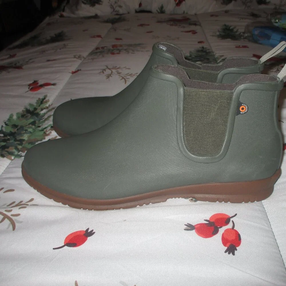 Women's BOGS Ankle Boots size 11 Olive Green - Picture 2 of 8
